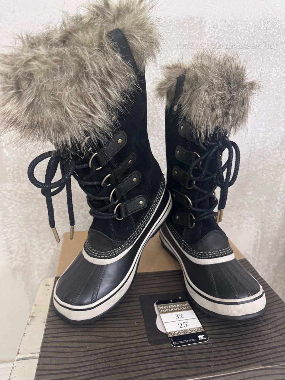 Sorel Black Joan of Arctic Leather Waterproof LaceUp WinterBoots w/Faux-fur trim
